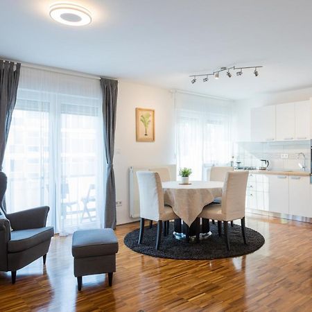 Spacious 2Bdr Apartment - Free Parking Загреб Екстер'єр фото