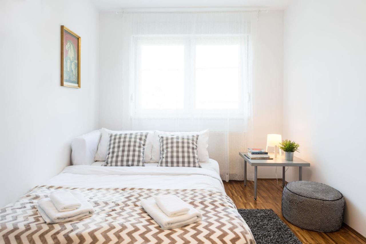 Spacious 2Bdr Apartment - Free Parking Загреб Екстер'єр фото