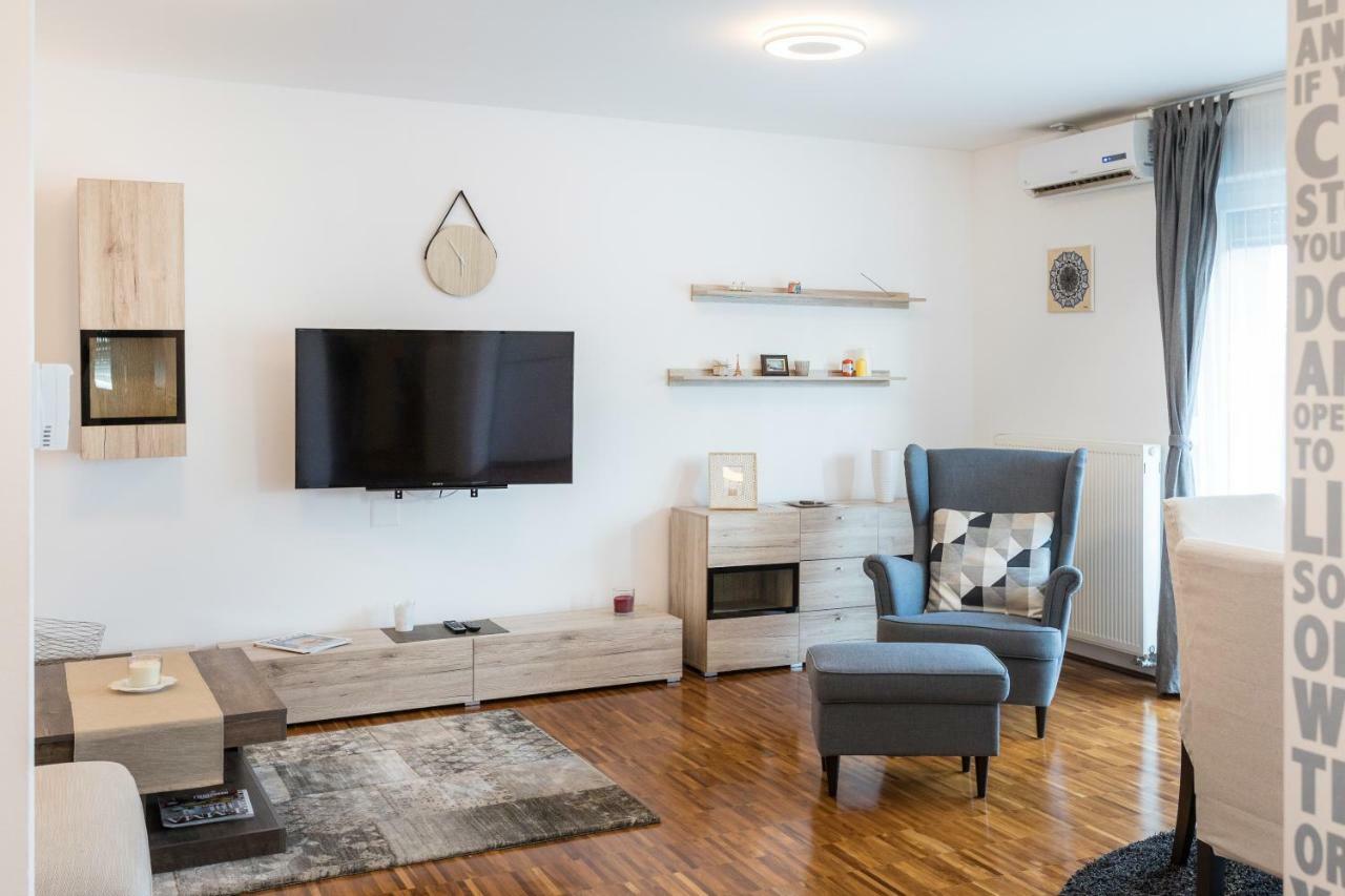 Spacious 2Bdr Apartment - Free Parking Загреб Екстер'єр фото